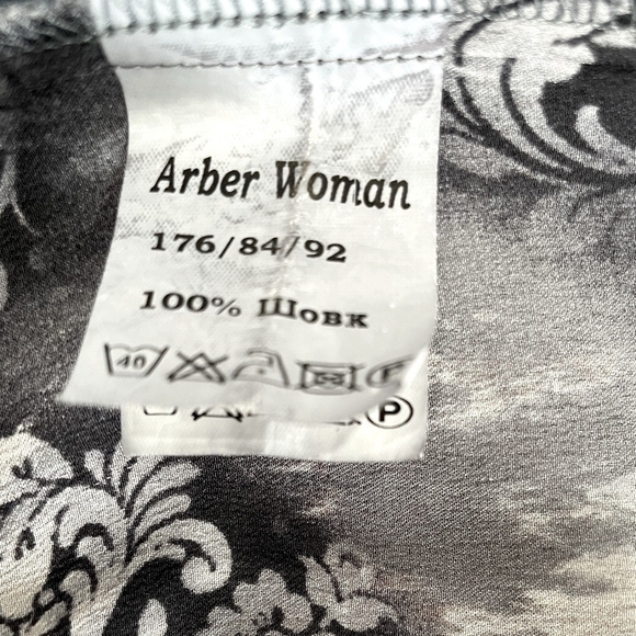 ARBER 100% Silk Weightless Floral Pattern Gray Sleeveless Top & Skirt Suit - Picture 9 of 10